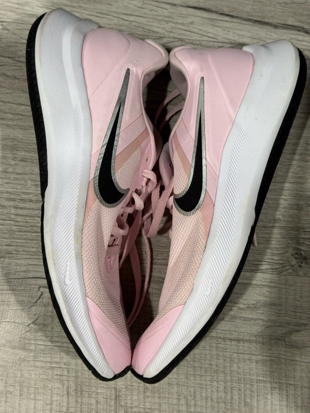 Nike Star-Runner Shoes